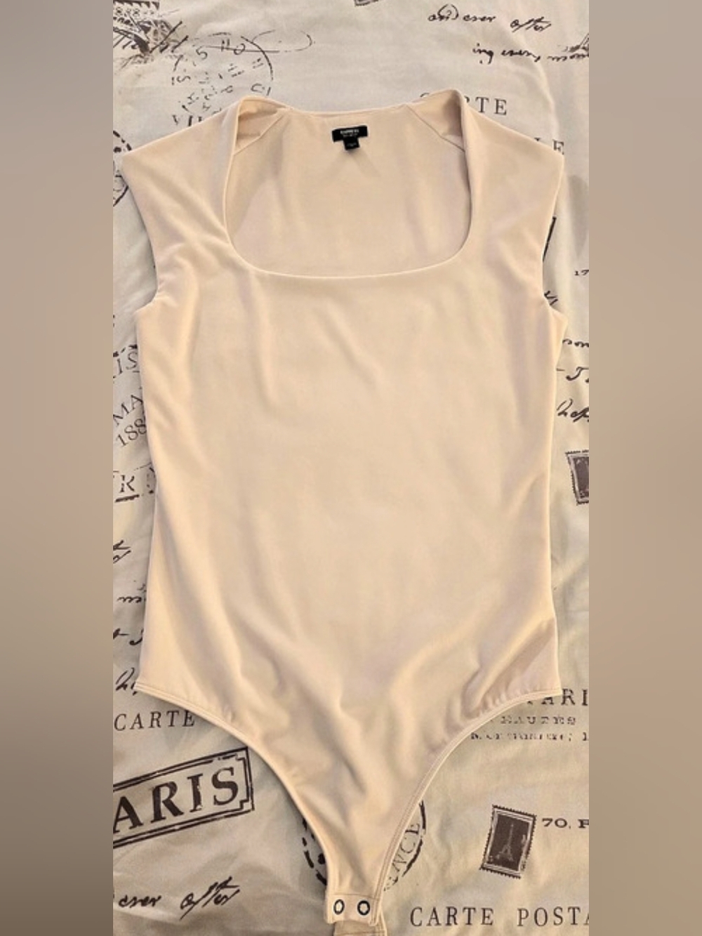 Express Square Neck Bodysuit in Cream Size Medium Like New